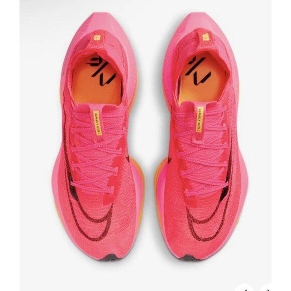 Athletic_Shoes